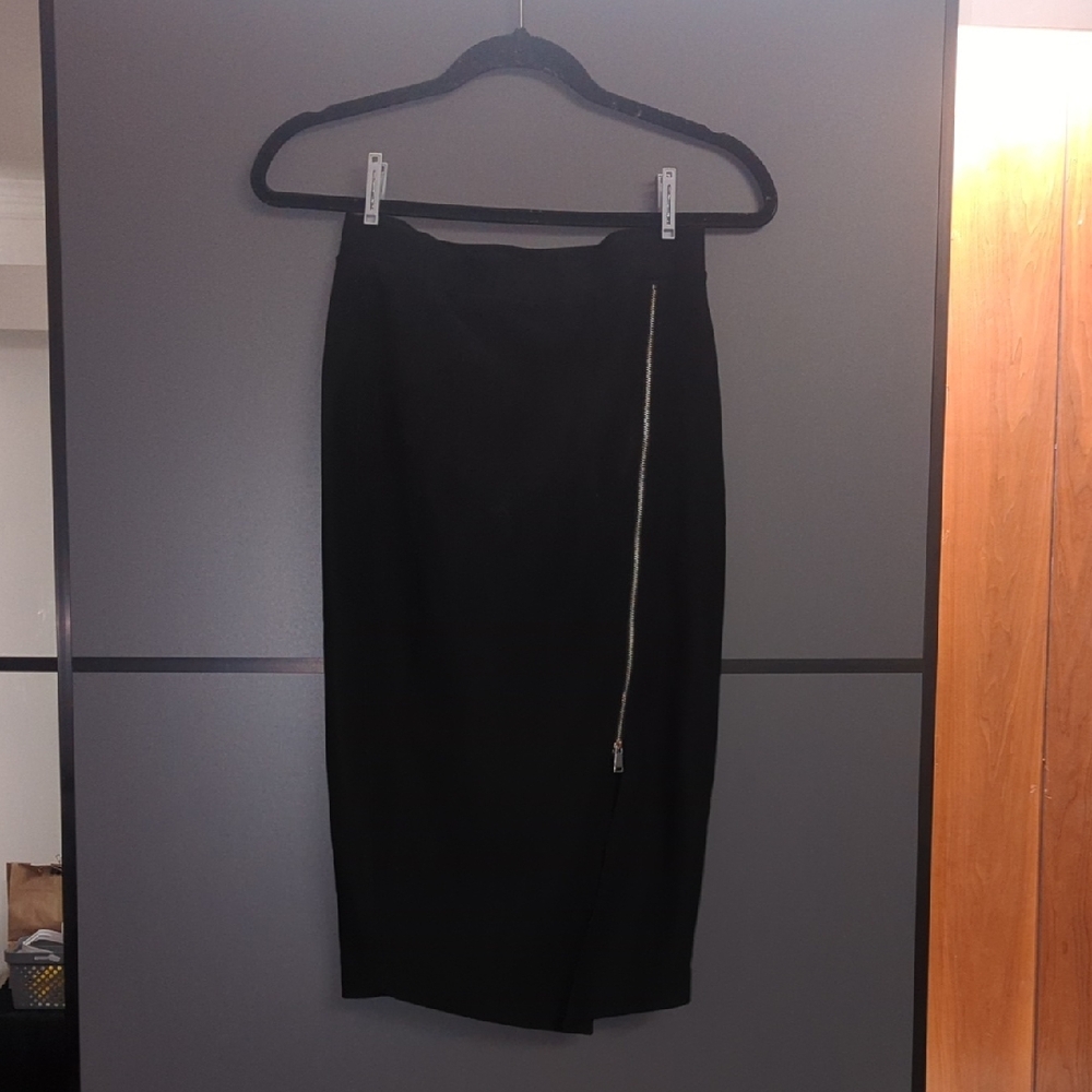 Amisu Elegant Black Pencil Midi Skirt with Zipper slit
